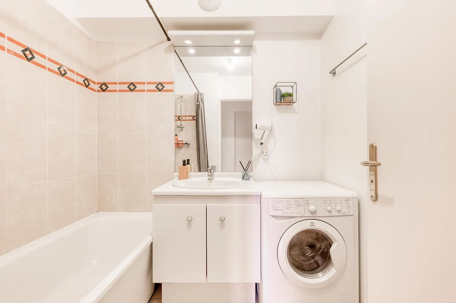 T2 A 500 M Du Metro Apartment Villejuif 0*,